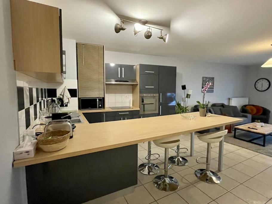 L'Ideal Cosy-Wifi-Netflix Et Garage เวียน ภายนอก รูปภาพ