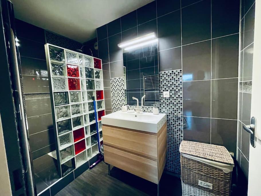 L'Ideal Cosy-Wifi-Netflix Et Garage เวียน ภายนอก รูปภาพ